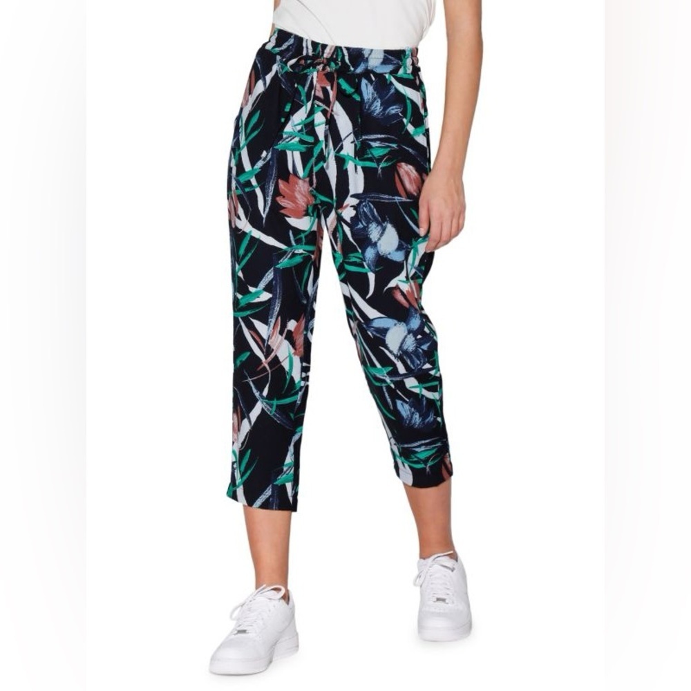 Walter Baker Vinny Floral Cropped Pants